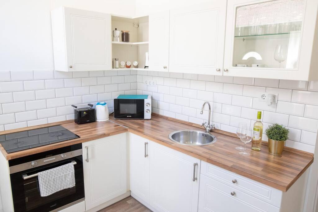 N28 Studio Next To Andrassy Boulevard. بودابست المظهر الخارجي الصورة